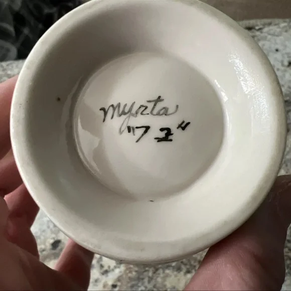 Hand painted Moose Family coffee cup - Picture 4 of 5